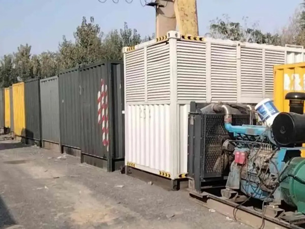 越城200KW柴油发电机机组每小时油耗是多少?